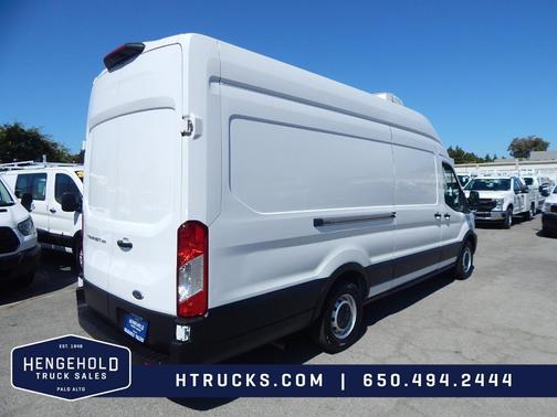 2022 Ford Transit-250 Base