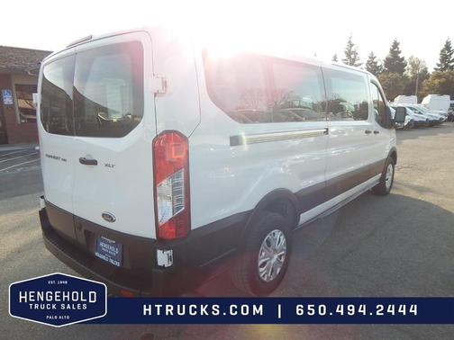 2022 Ford Transit-350 