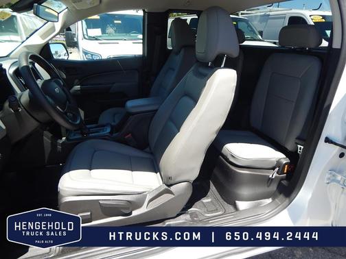 White 2018 Chevrolet Colorado WT