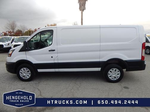 2024 Ford Transit-250 