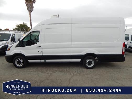 2022 Ford Transit-250 Base