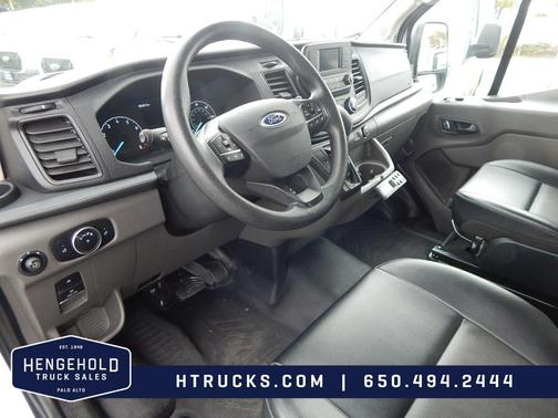 2022 Ford Transit-250 Base