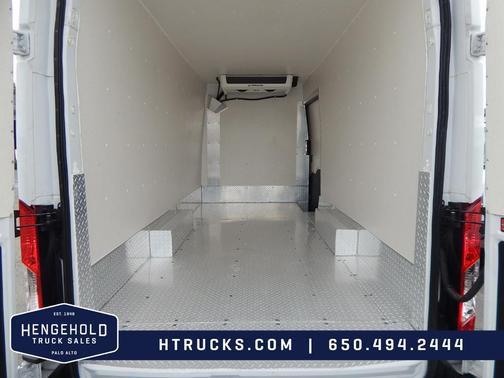 2022 Ford Transit-250 Base