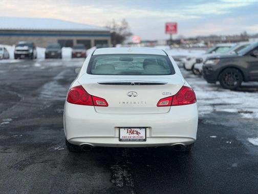 2010 INFINITI G37x Base