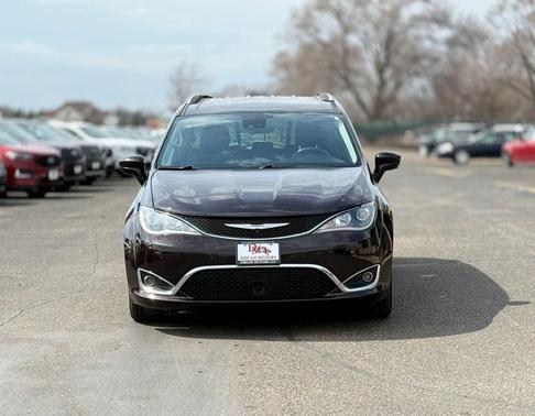 Black 2017 Chrysler Pacifica Touring-L