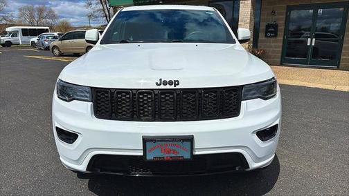 2022 Jeep Grand Cherokee Laredo