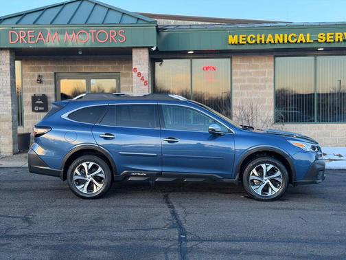 2022 Subaru Outback Touring XT