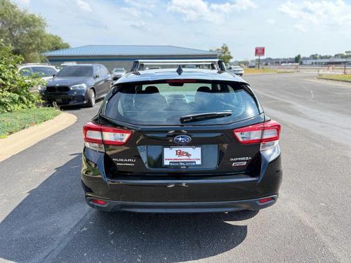 2019 Subaru Impreza 2.0i Sport