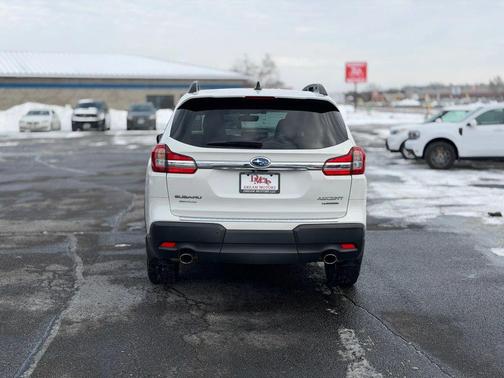 2022 Subaru Ascent Limited 8-Passenger