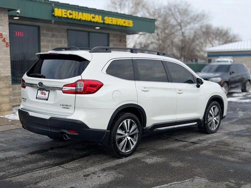 2022 Subaru Ascent Limited 8-Passenger