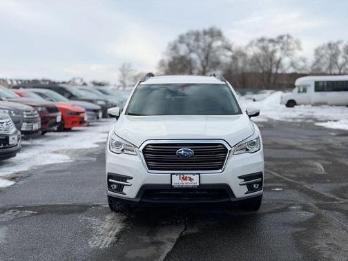 2022 Subaru Ascent Limited 8-Passenger
