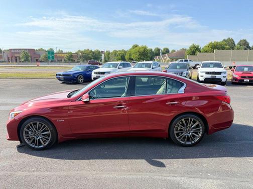 2016 INFINITI Q50 3.0t RED SPORT 400