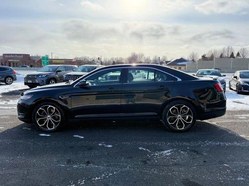 2018 Ford Taurus SHO