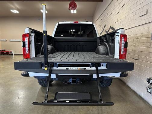 2023 Ford F-350 Lariat