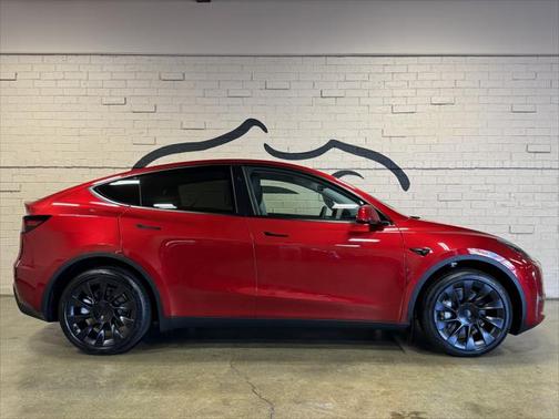2024 Tesla Model Y Long Range Dual Motor All-Wheel Drive