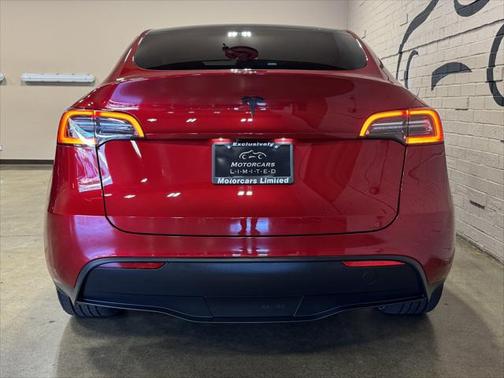 2024 Tesla Model Y Long Range Dual Motor All-Wheel Drive
