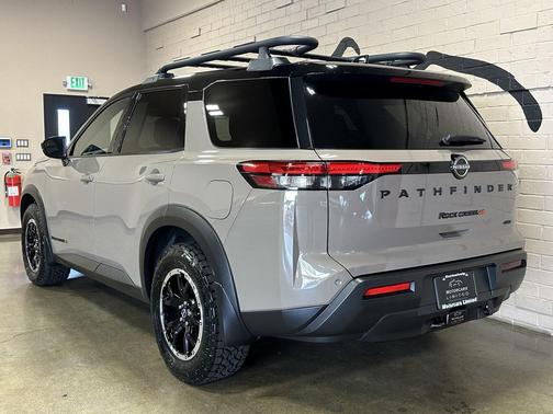 2023 Nissan Pathfinder SV 4WD