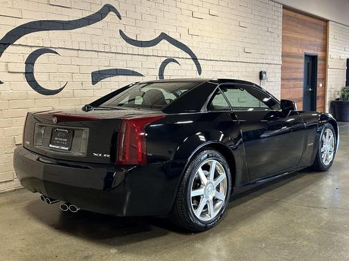 2005 Cadillac XLR Base