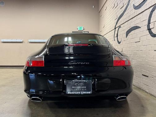 2003 Porsche 911 Carrera