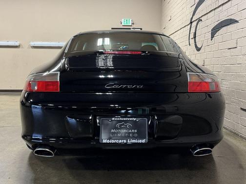 2003 Porsche 911 Carrera