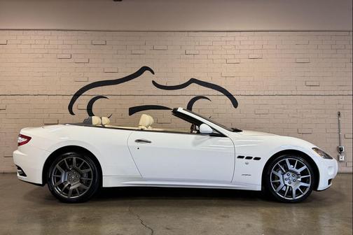 White 2011 Maserati GranTurismo S