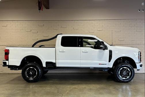 2025 Ford F-350 Platinum