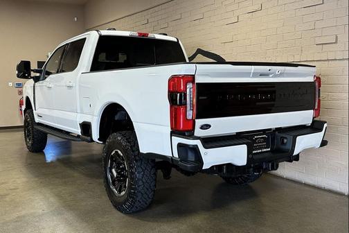 2025 Ford F-350 Platinum