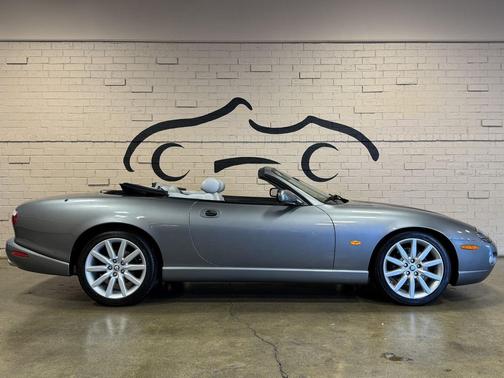 2005 Jaguar XK8