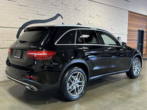 2017 Mercedes-Benz GLC 300 4MATIC