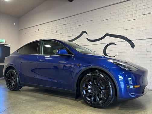 2023 Tesla Model Y Long Range Dual Motor All-Wheel Drive