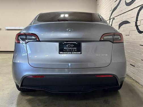 2025 Tesla Model Y Long Range Dual Motor All-Wheel Drive