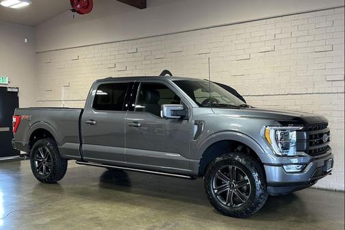 Carbonized Gray Metallic 2023 Ford F-150 Lariat