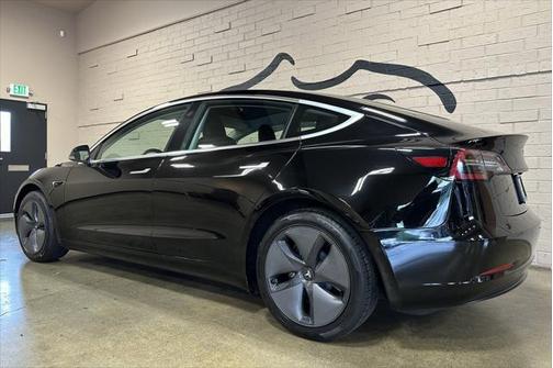 2020 Tesla Model 3 Standard Range