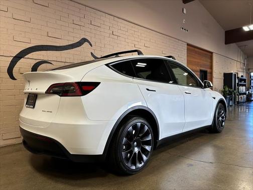 2023 Tesla Model Y Long Range Dual Motor All-Wheel Drive