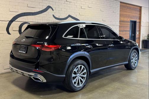 Black 2025 Mercedes-Benz GLC 300 4MATIC