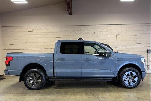2023 Ford F-150 Lightning XLT