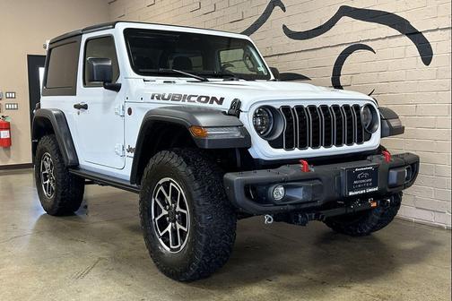 Bright White Clearcoat 2025 Jeep Wrangler Rubicon