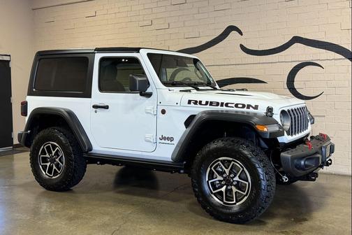 Bright White Clearcoat 2025 Jeep Wrangler Rubicon