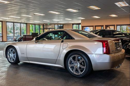 2008 Cadillac XLR Base