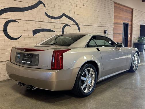 2008 Cadillac XLR Base