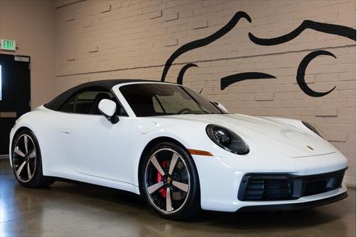 2024 Porsche 911 Carrera 4S Cabriolet
