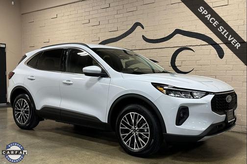 Space Silver Metallic 2025 Ford Escape PHEV Base