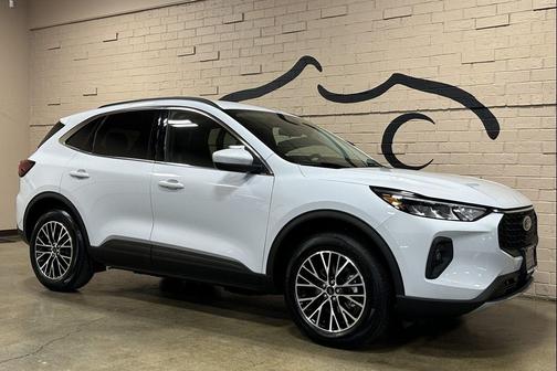 Space Silver Metallic 2025 Ford Escape PHEV Base