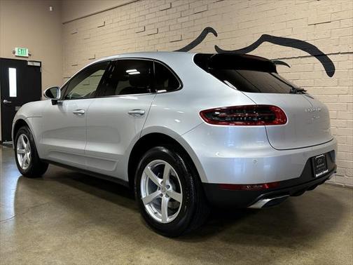 2018 Porsche Macan Base