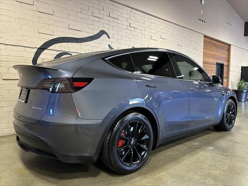 2023 Tesla Model Y Performance Dual Motor All-Wheel Drive