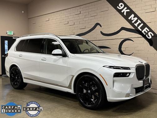 2025 BMW X7 xDrive40i