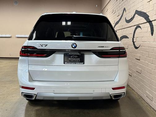 2025 BMW X7 xDrive40i