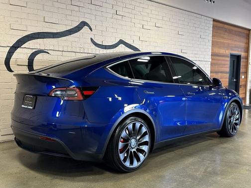 2024 Tesla Model Y Performance Dual Motor All-Wheel Drive