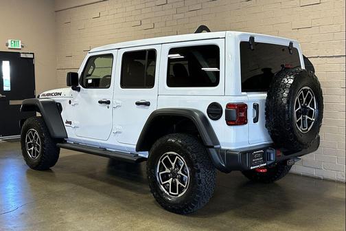 Bright White Clearcoat 2025 Jeep Wrangler Rubicon