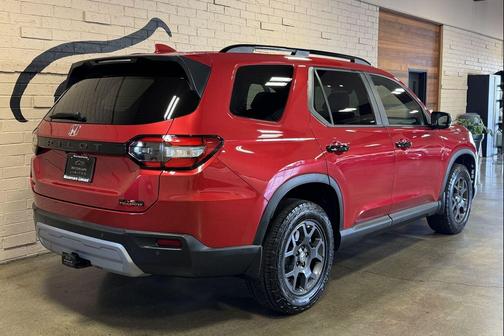 Radiant Red Metallic II 2025 Honda Pilot TrailSport